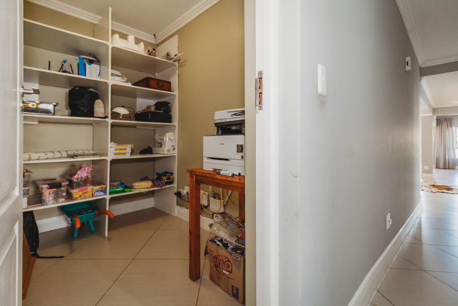 3 Bedroom Property for Sale in Kraaibosch Country Estate Western Cape